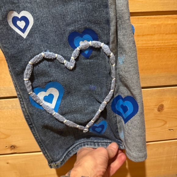 Pickle & Bean Jeans Women's Blue Denim Embellished Hearts Flared Leg Size 40x30 - Picture 6 of 8